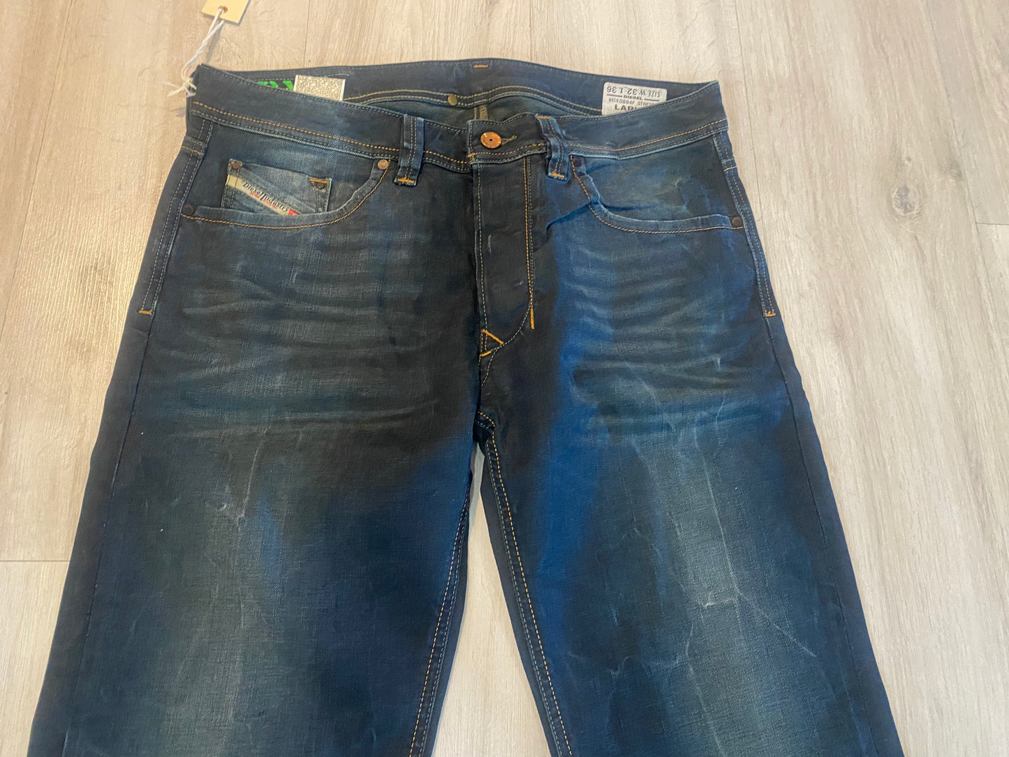 DIESEL JEANS LARKEE 0884F 32X36
