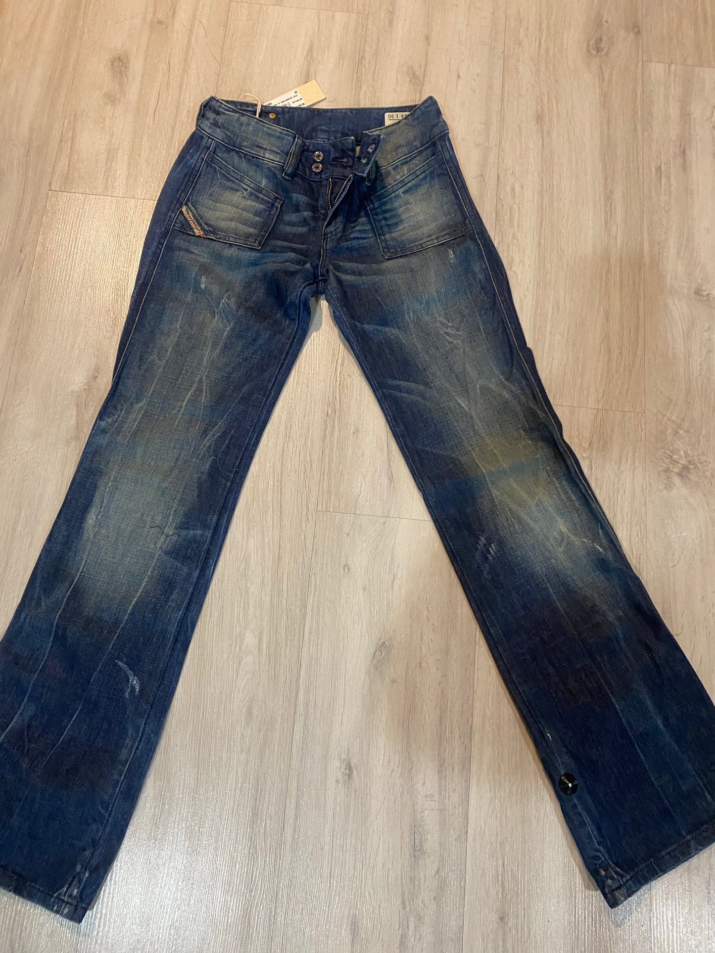 DIESEL LADIE'S HUSH DS 8SV VINTAGE POCKET DETAIL JEANS 24X30