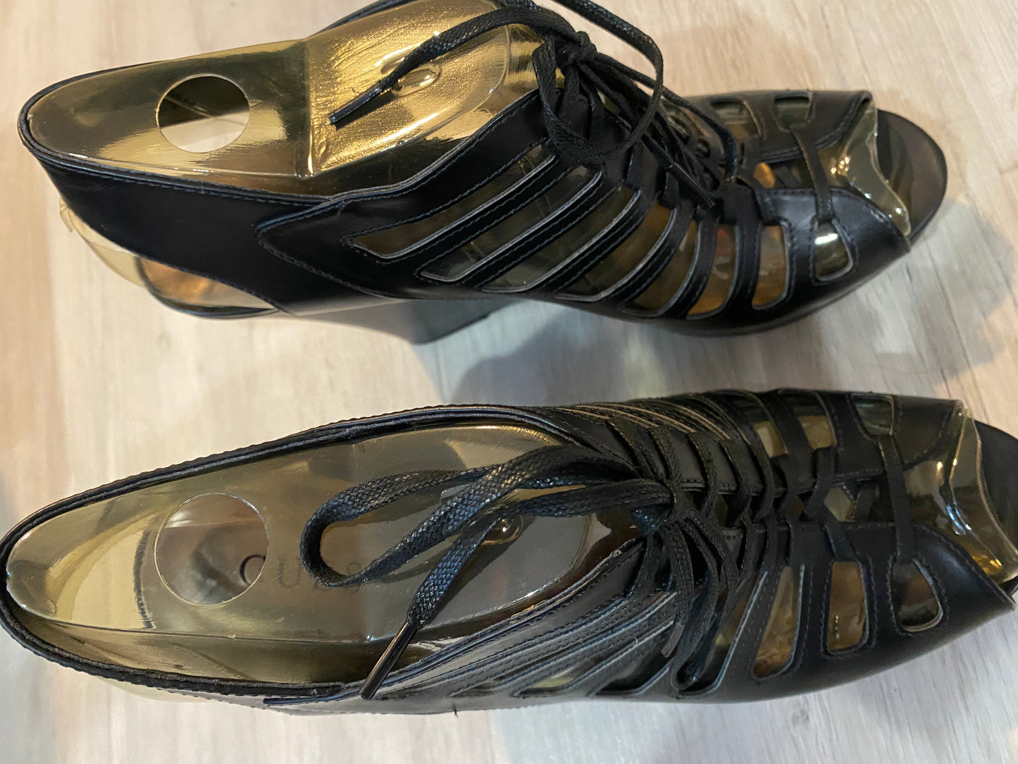 GUESS URSY Blck Designer Fashion Lace Up Platform Sandals Wedges 10