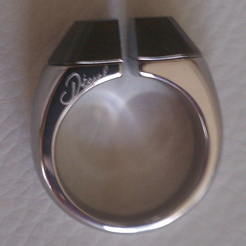 DIESEL LADIES BLACK STAINLESS STEEL RING DX0459
