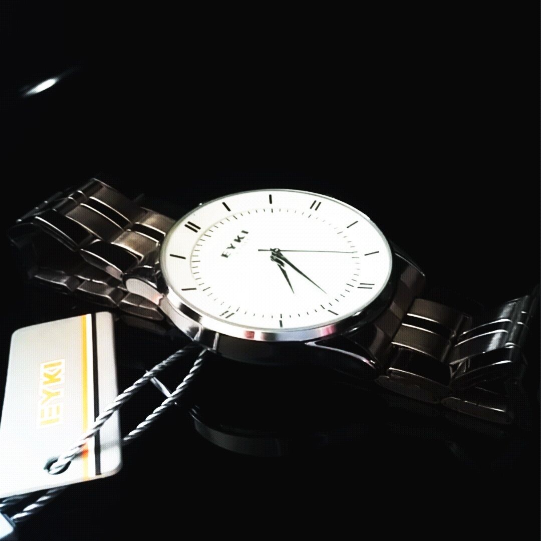 EYKI OVERFLY LUXURY MEN'S SLIM STYLE WHITE DIAL WATCH W8459AGW