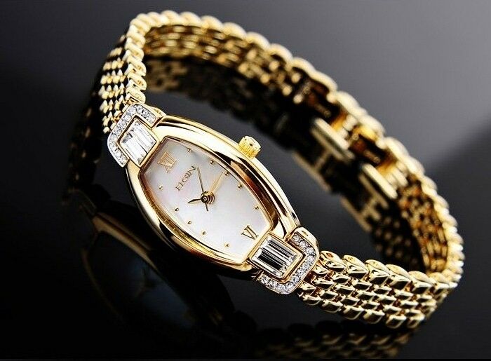 ELGIN LUXURY LADIE'S DRESS STYLE ELEGANT CRYSTALS WATCH EG300