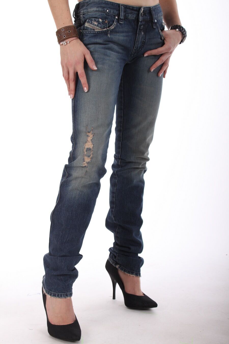 NWT $270 DIESEL DESTROY WOMEN'S JEANS LHELA 0073W Sz. 27
