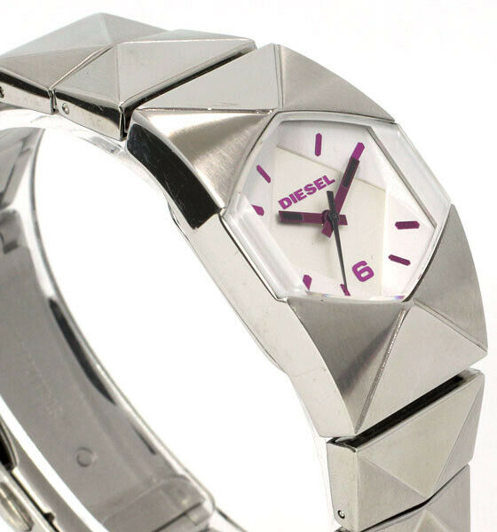 DIESEL LADIE'S SILVER PYRAMID AMAZING COLLECTION WATCH DZ5326