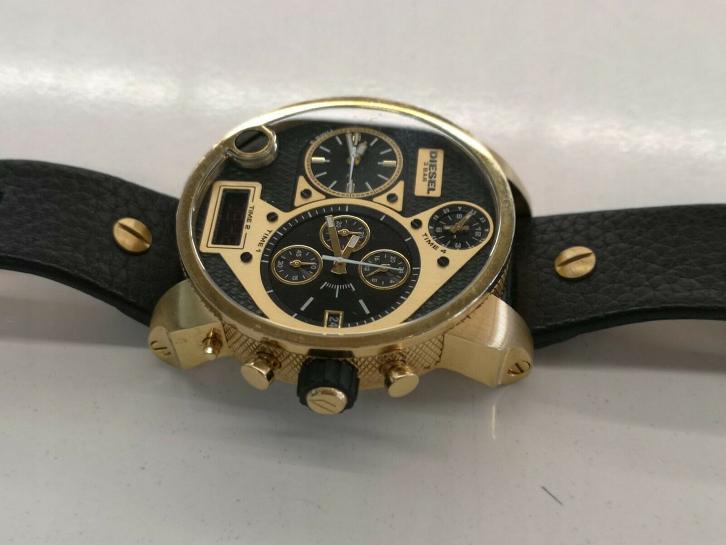 DIESEL MEN'S 4 TIME ZONE LEATHER WATCH DZ7323