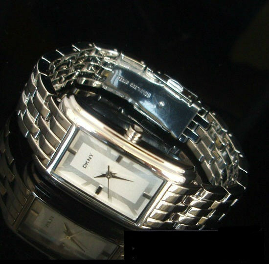 DKNY LADIE'S SILVER LUXURY DRESS COLLECTION SEXY WATCH NY4391