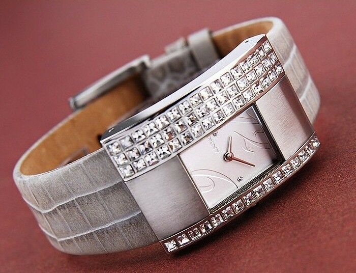DKNY LADIES TOP MODEL CRYSTALS WATCH GREY LEATHER WATCH NY3964